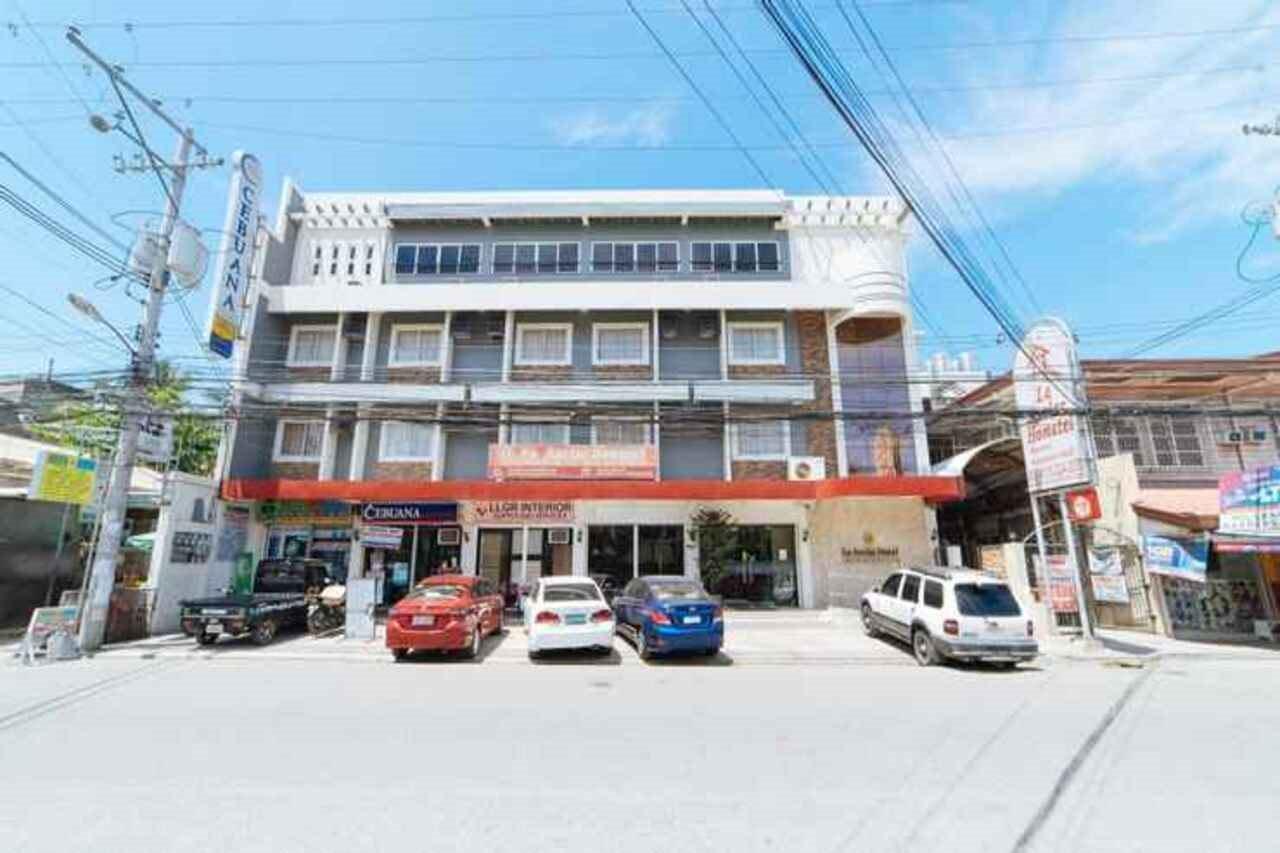 La Anclar Hotel Davao Exterior photo